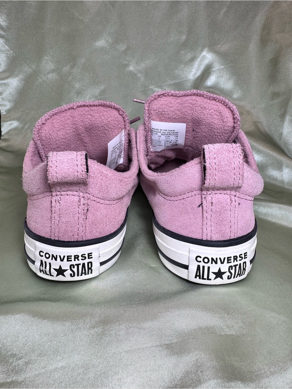 Converse Suede Leather Pink Low Top All Star Sneakers, Woman’s size 7, NWOB - Picture 6 of 9